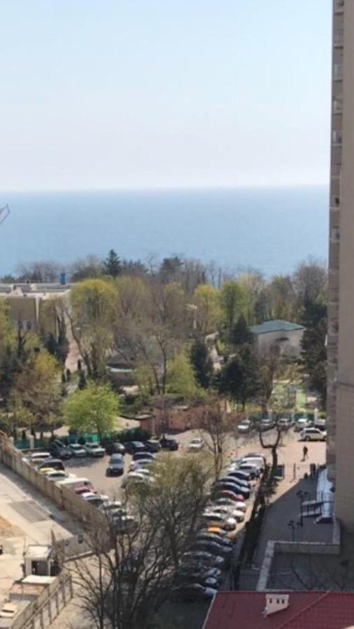 Квартира В Аркадии С Видом На Море ,2Спальни,Балкон Odessza Kültér fotó